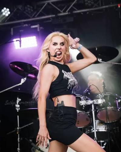 BRAT live performance